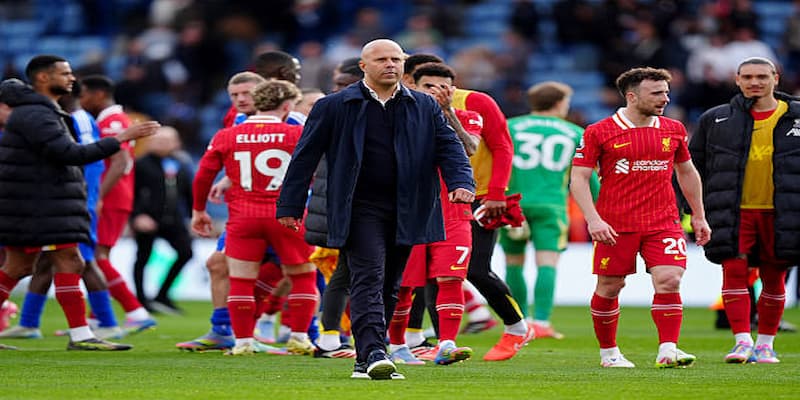 Liverpool: Cơ hội chạm tay vào chiếc cúp vô địch Ngoại hạng Anh